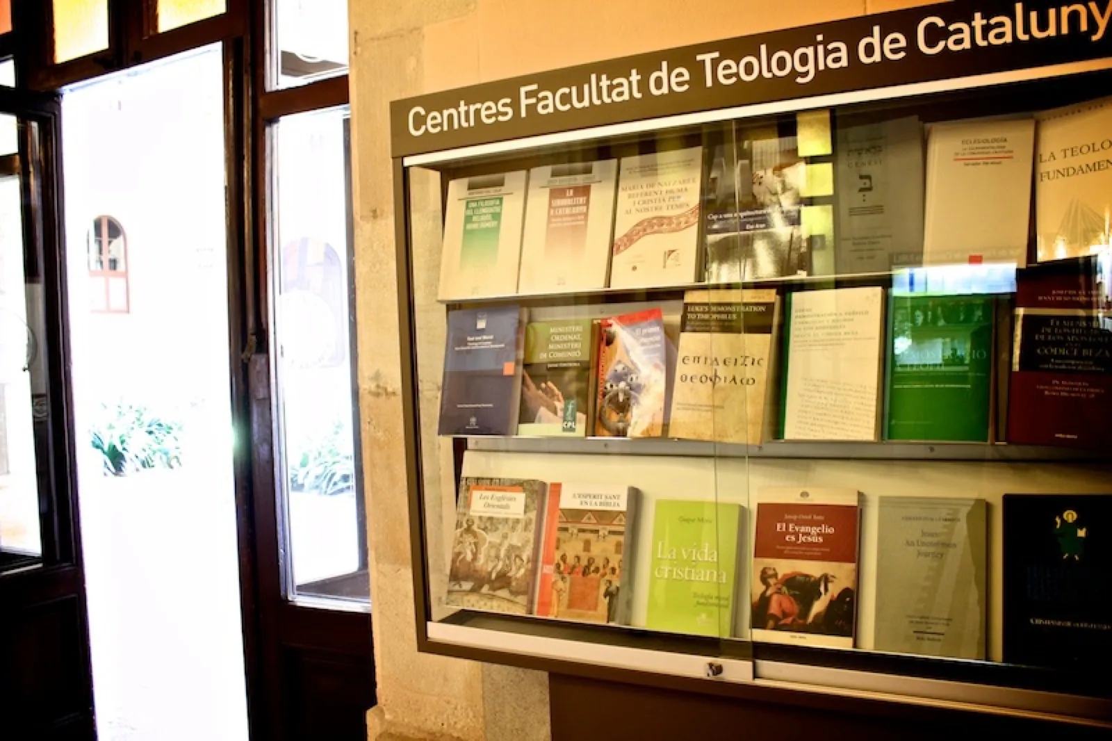 Seminari Barcelona · Signage — image 14