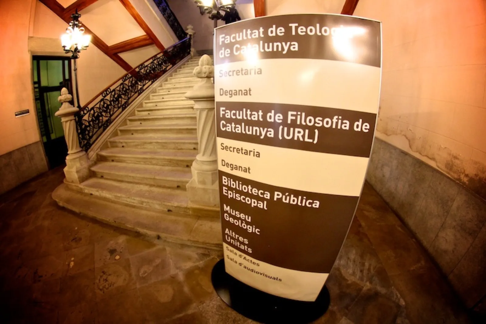 Seminari Barcelona · Signage — image 29