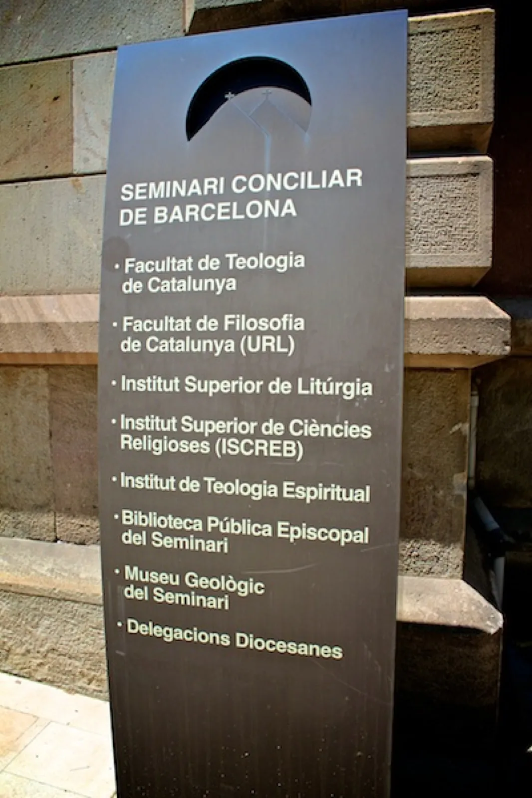Seminari Barcelona · Signage — image 5