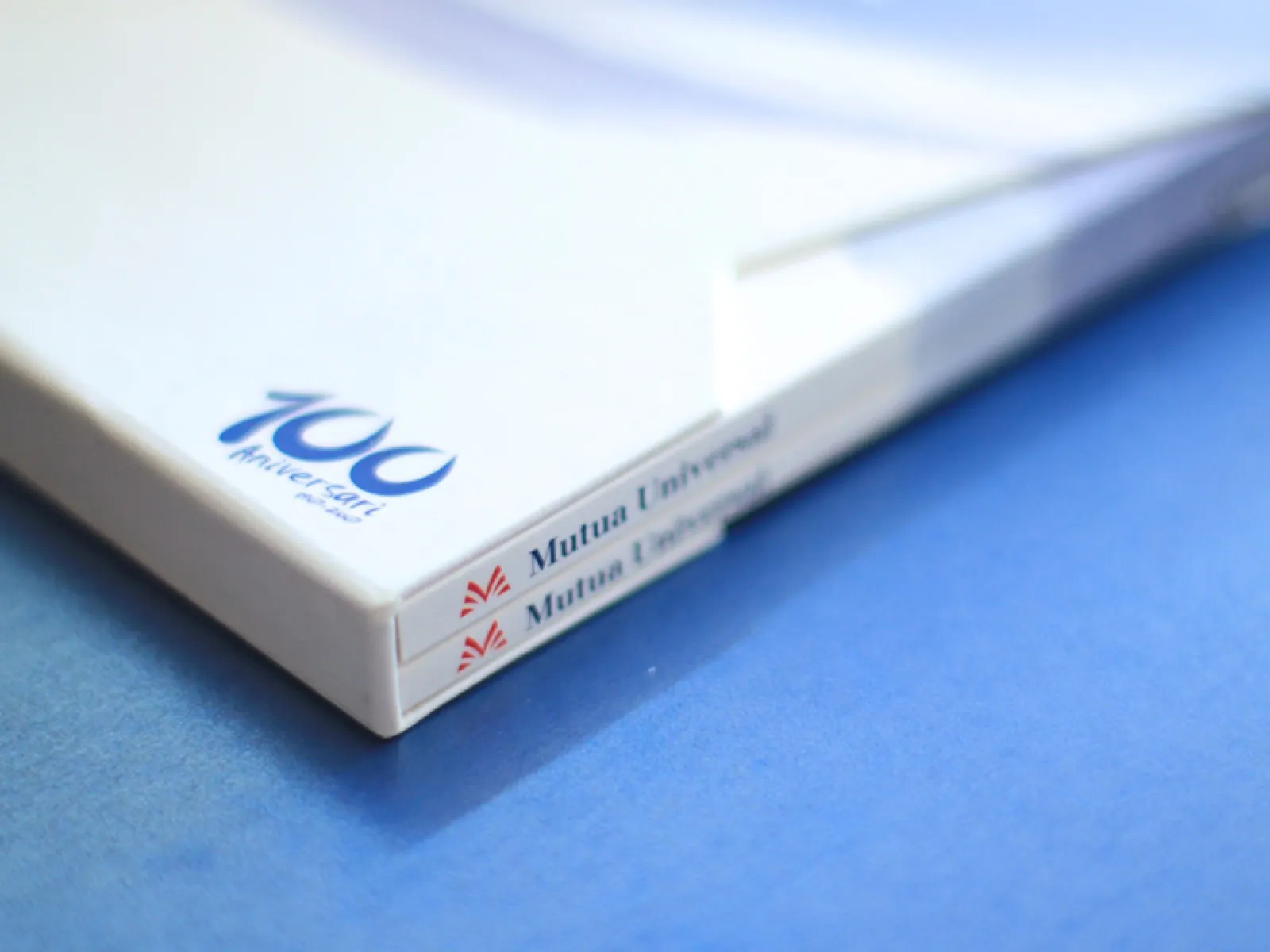 Mutua Universal · Informe anual en dos volums — imatge 2